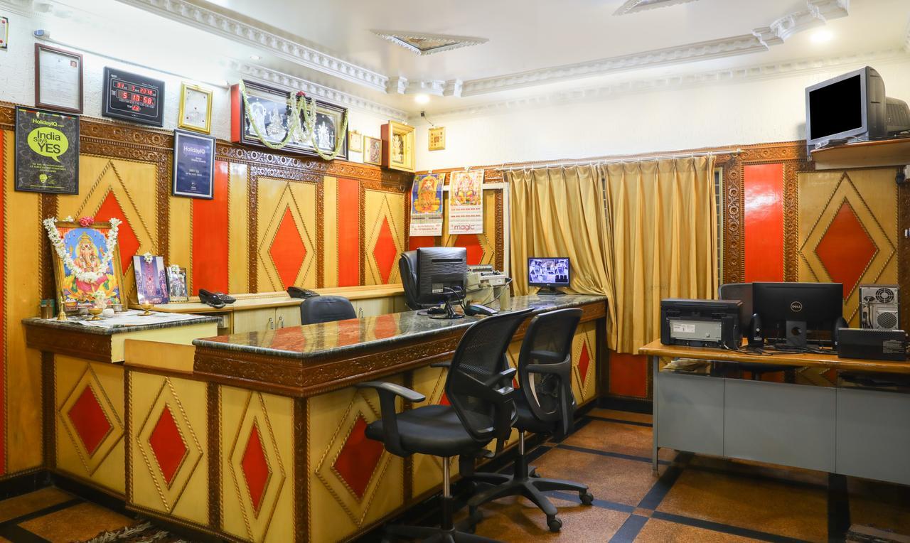 Treebo Nava Nidhi Comforts Bangalore Exterior photo